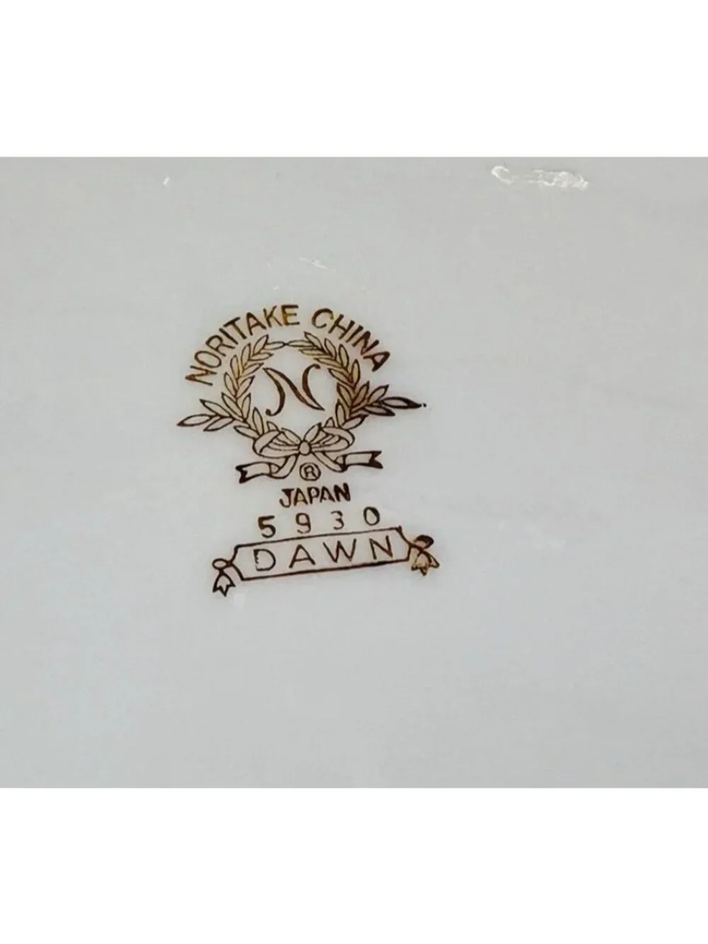 Vintage Noritake DAWN White Gold Verge Japan Porcelain Lunch Salad Plates Set 4